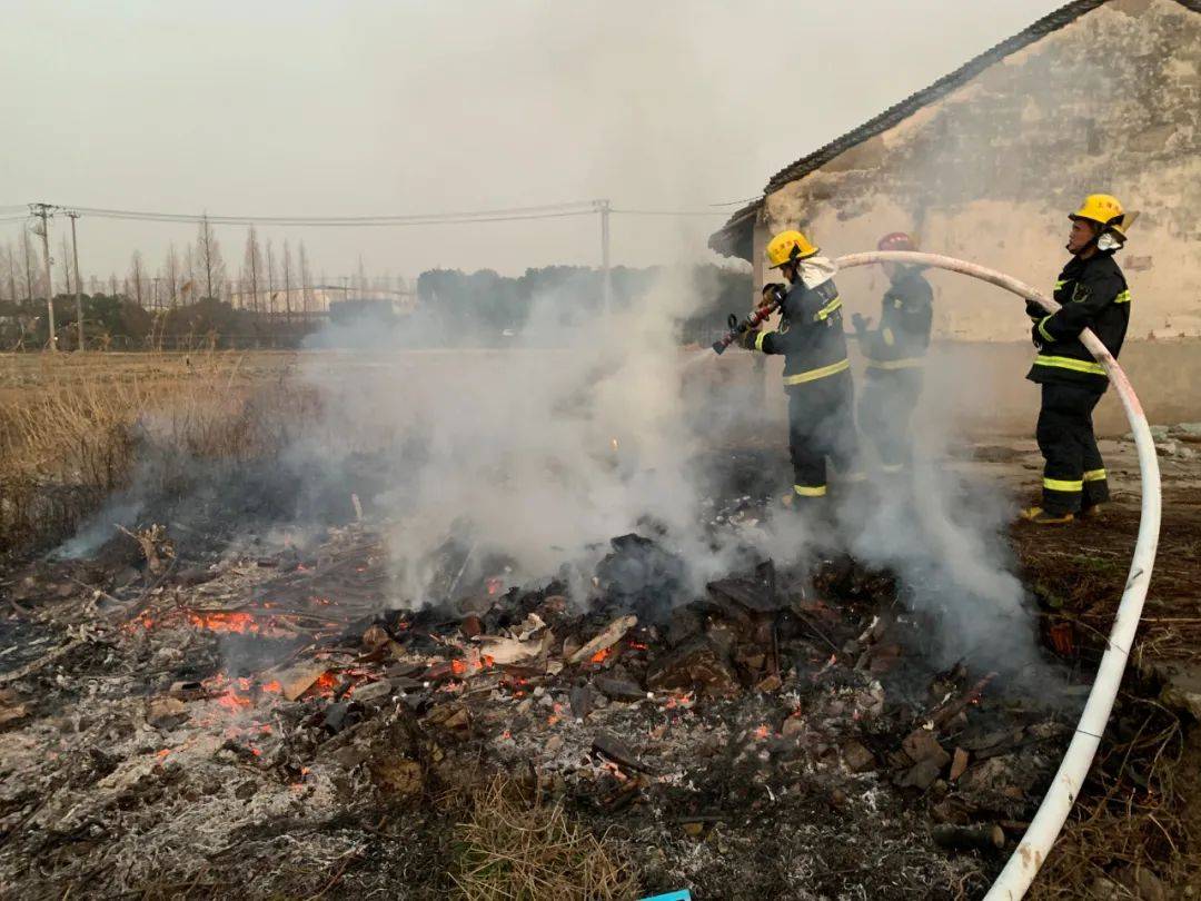 金山区火警18起,全是烧杂物!天干物燥,这些事情千万别干!_火灾