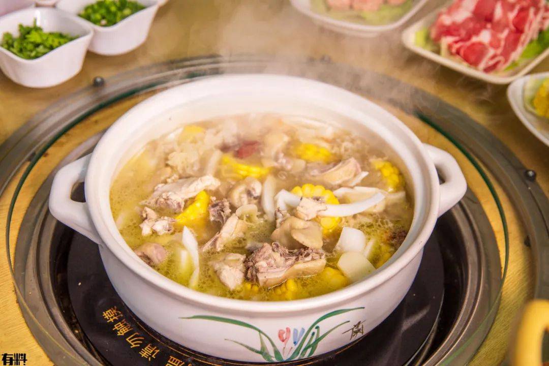 椰子鸡就要在茶山这家店吃!_胡椒