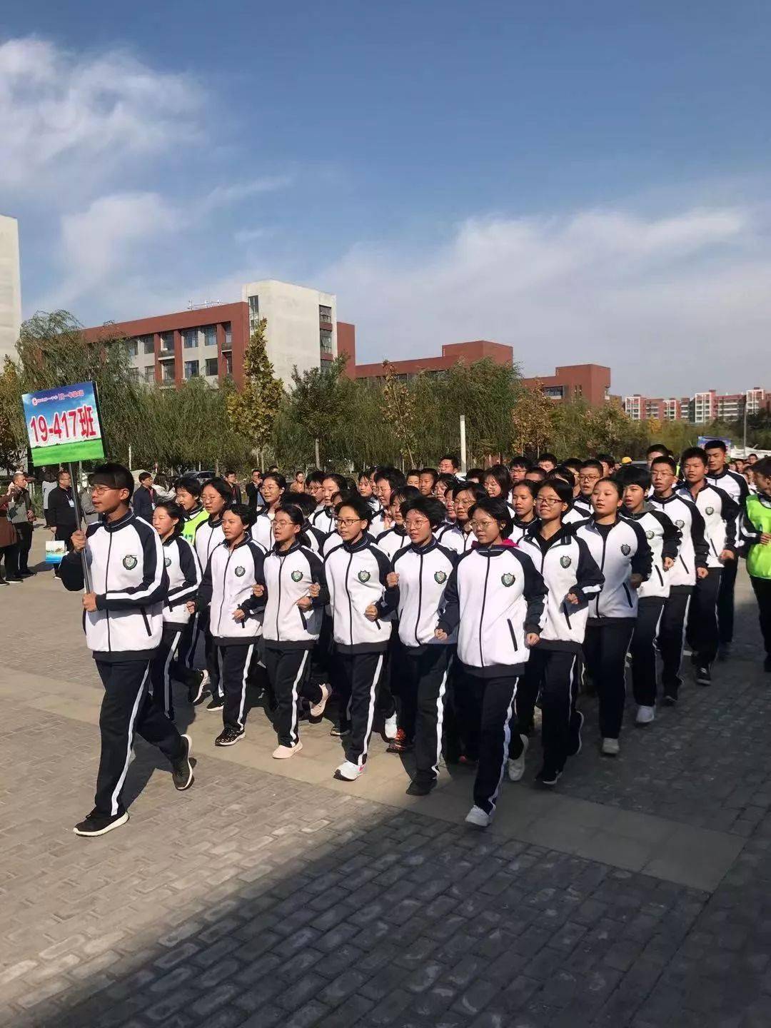 衡水中学学费曝光,家长:能进就行!