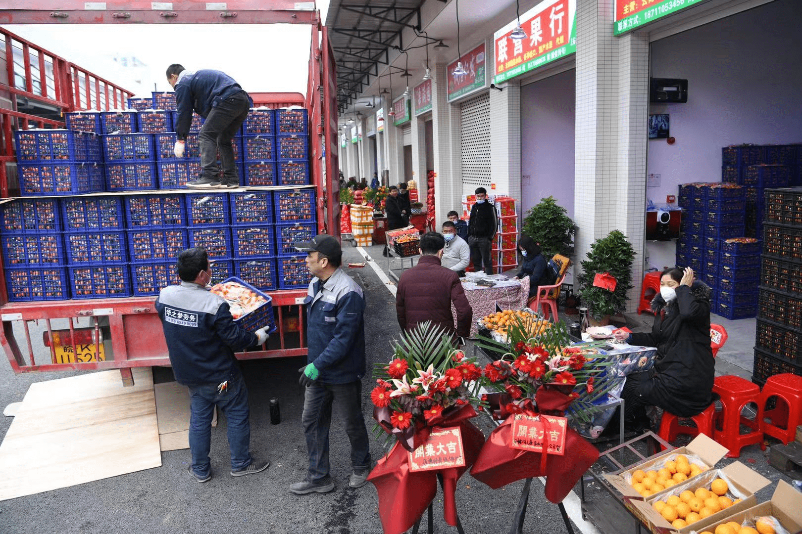 年前給丈母孃買點水果嚐個鮮,紅星全球農批中心開業,不少市民前往購置