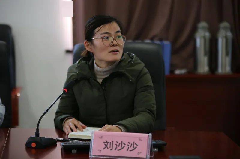 当天,马张霞老师还主持了"学习力"现场主题教研活动.