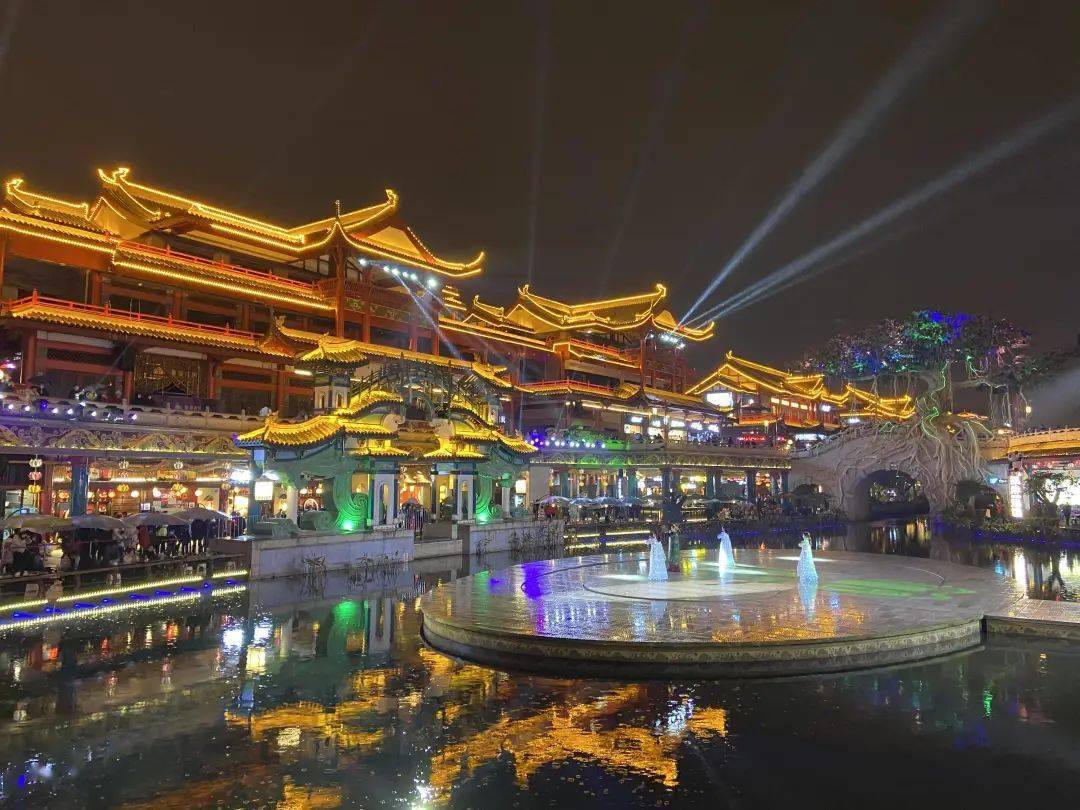 央视直播夜游眉山东坡岛网红水街再火一把