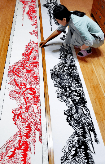 永清武瑞娜完成12米剪纸长卷《富春山居图》