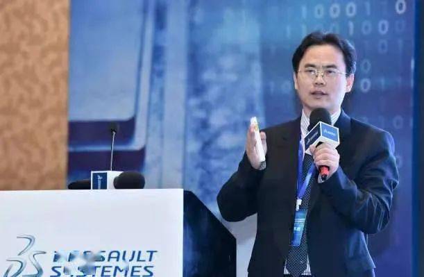 程曙光进一步向记者解释道,钢铁行业经历了自动化阶段,信息化阶段之后