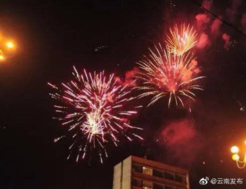 桓台县人口放不放烟花爆竹2021_烟花爆竹(2)