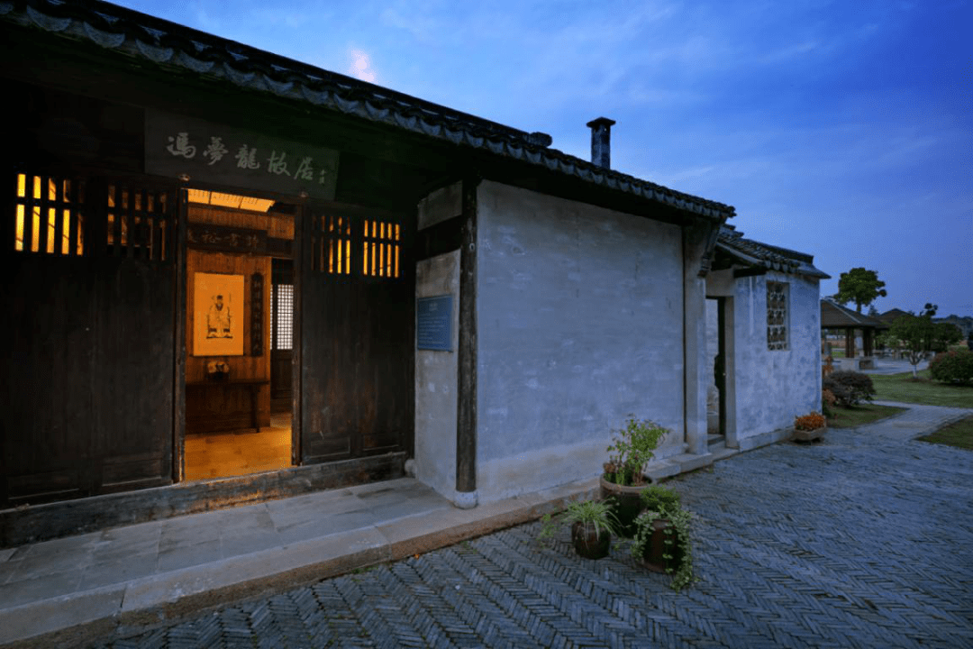 群 开设了梦龙廉政水上游线路 "十四五"期间,相城区黄埭镇将倾心打造