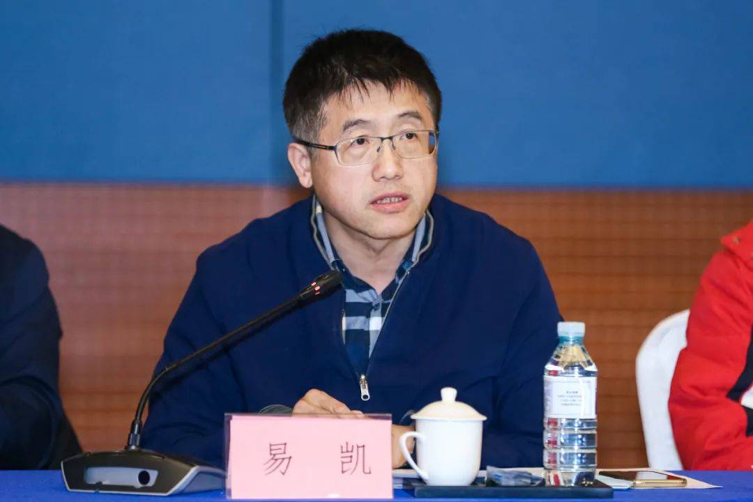 《跨过鸭绿江》研讨会在京举行!