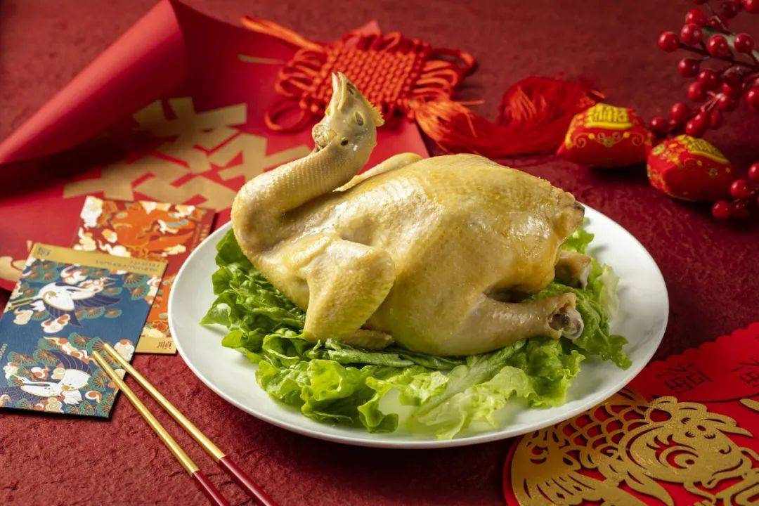 菜式和制作方法,在这里您可以吃到完整保留传统技法的燃汁剔炒宫保鸡