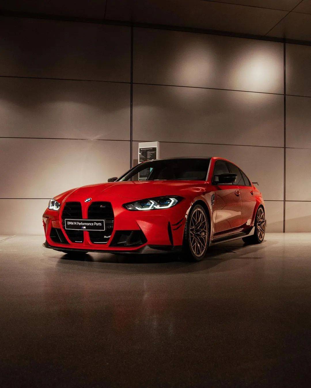 一组热辣多伦多红全新宝马m3美图,加上mpp高性能套件帅得掉渣!