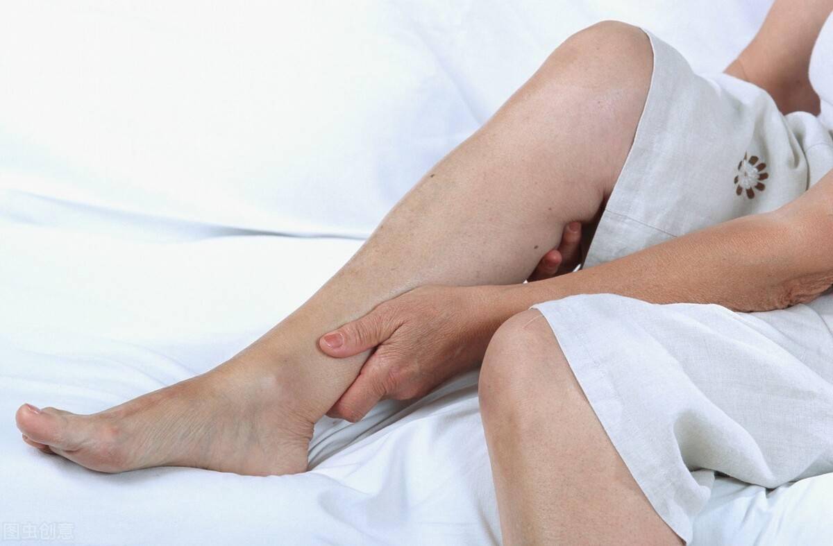 解决夜间小腿抽筋的办法 腿抽筋是大病征兆