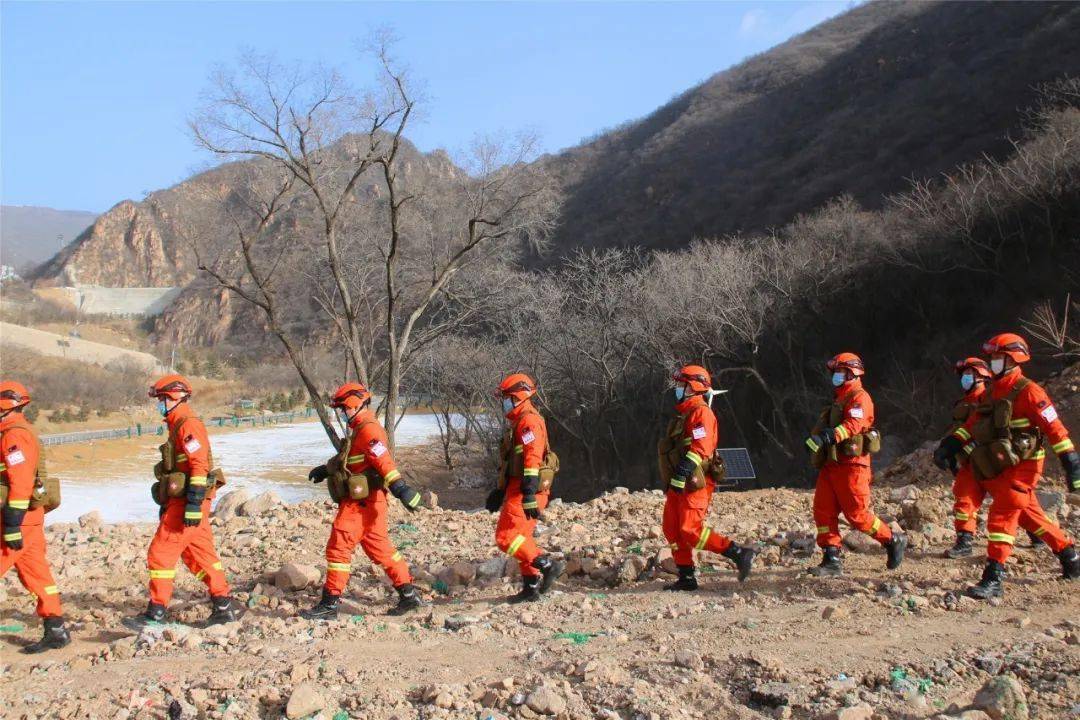 森防隊伍關口前移 強化森林火災預防_巡邏