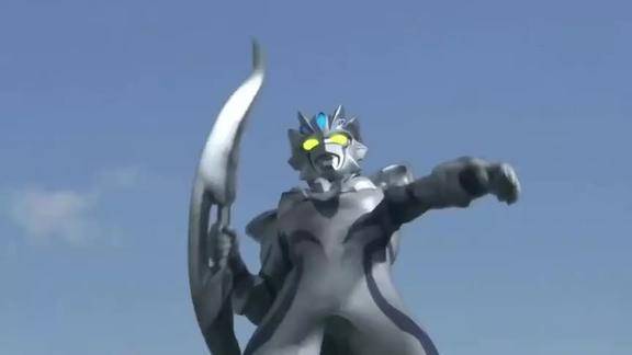 赛罗奥特曼学佐罗耍帅80米长大刀给怪兽划了z真厉害