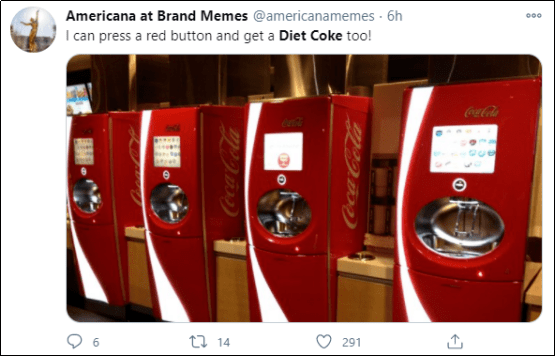 赫芬顿邮报爆料,川宝不光用这个小红按钮叫可乐,并且每天要喝12杯.