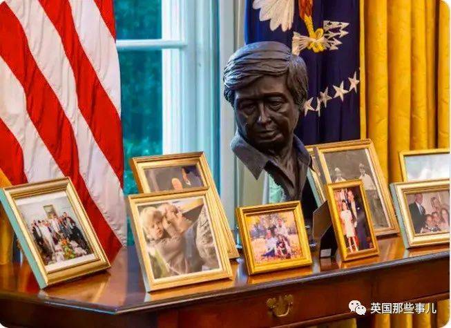 美国白宫挂的画像是谁图片