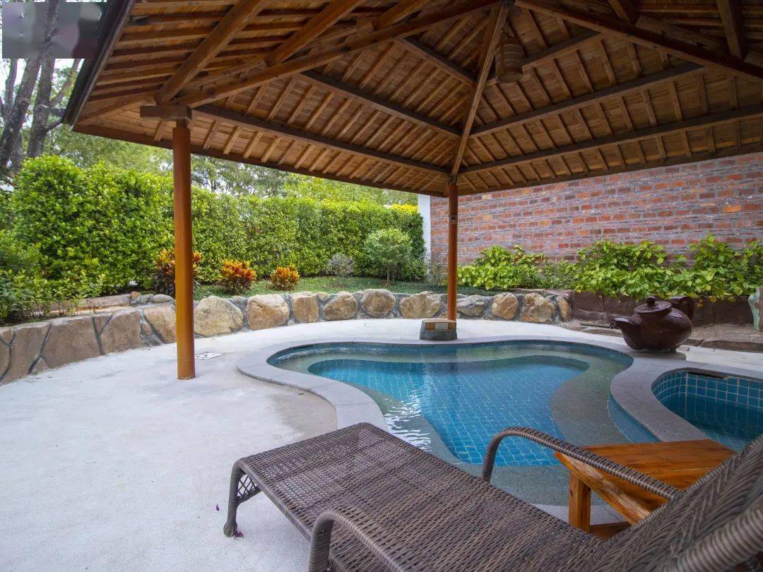 离春湾不远的温泉度假村! 你知道在哪吗?_锦江