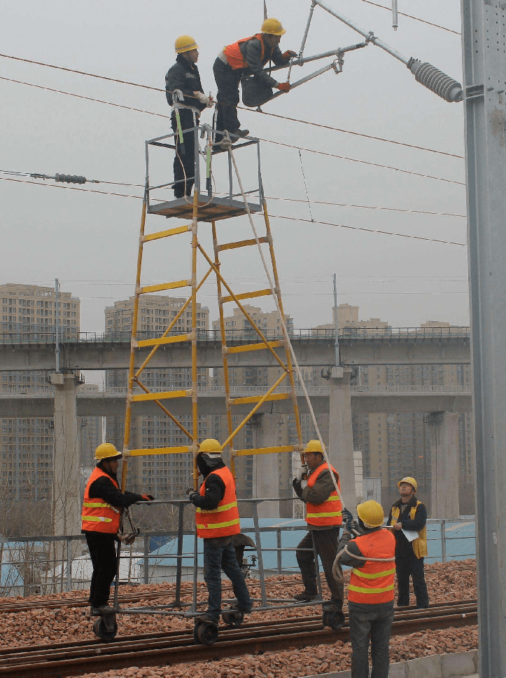 浙江鼎力全新轨道高空车震撼问世!