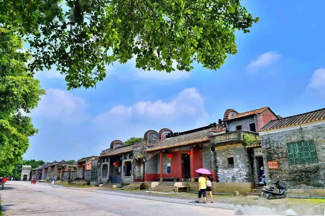 关注炭步镇党委书记毕永锋建设工业强镇擦亮巴江明珠