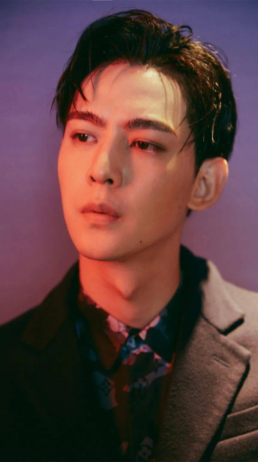 手机壁纸唐晓天