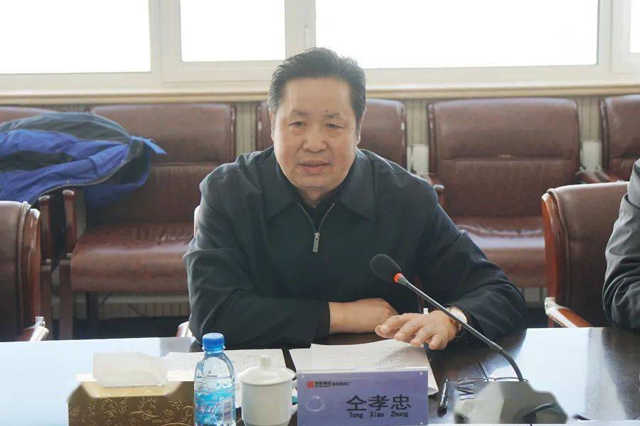 仝孝忠到驻锡单位开展宣讲并慰问一线员工检查指导工作