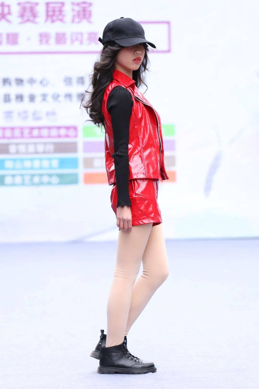 黄芷晴最佳t台表现力奖黄欣妍最具活力奖叶嘉盈最具潜力奖邓津津最佳