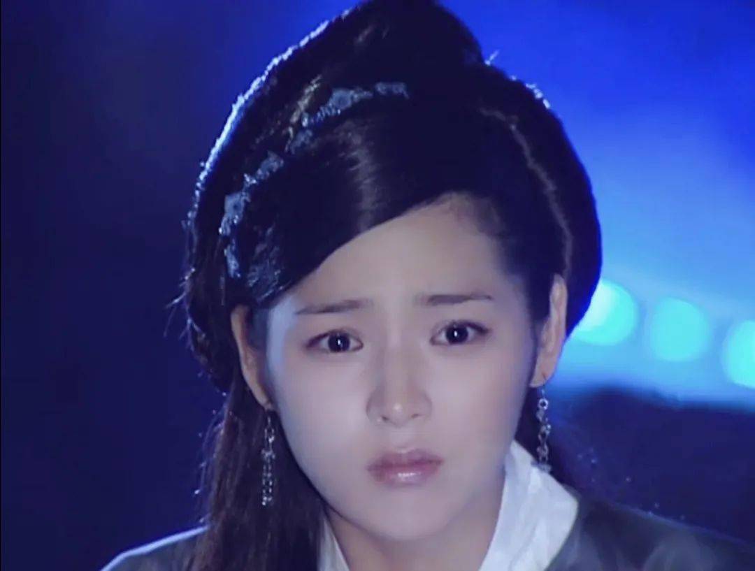 一手好牌,一路失控_朴诗妍