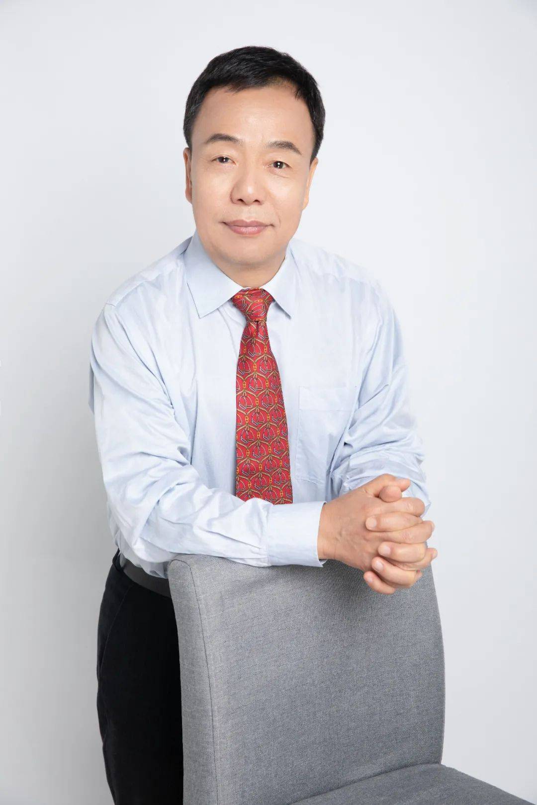 用现代科技尝百草访中国科学院上海药物研究所岳建民院士