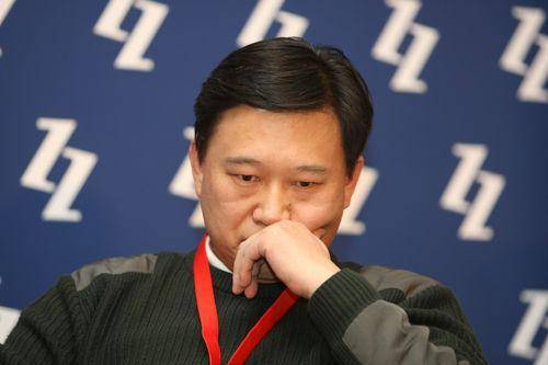 0.92%股权里的秘密:田明为何拉周庆治入局?_生活