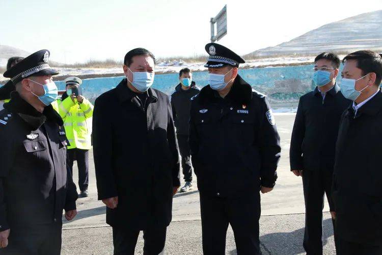 严肃与温暖并存市公安局领导赴静乐监管一线