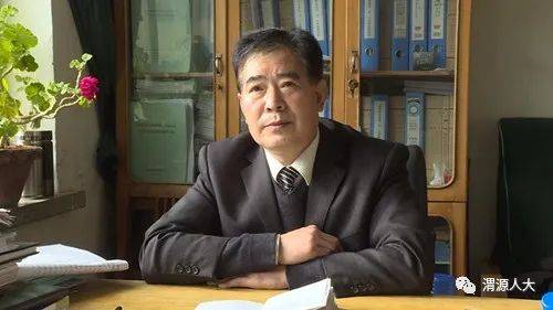 市四届人大代表渭源县畜牧兽医服务中心高级兽医师李继祖:今天甘肃省