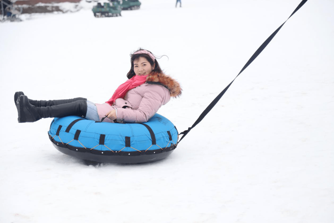 踏雪寻美拿着秘籍玩转冷水国际滑雪场带上福利letsgo