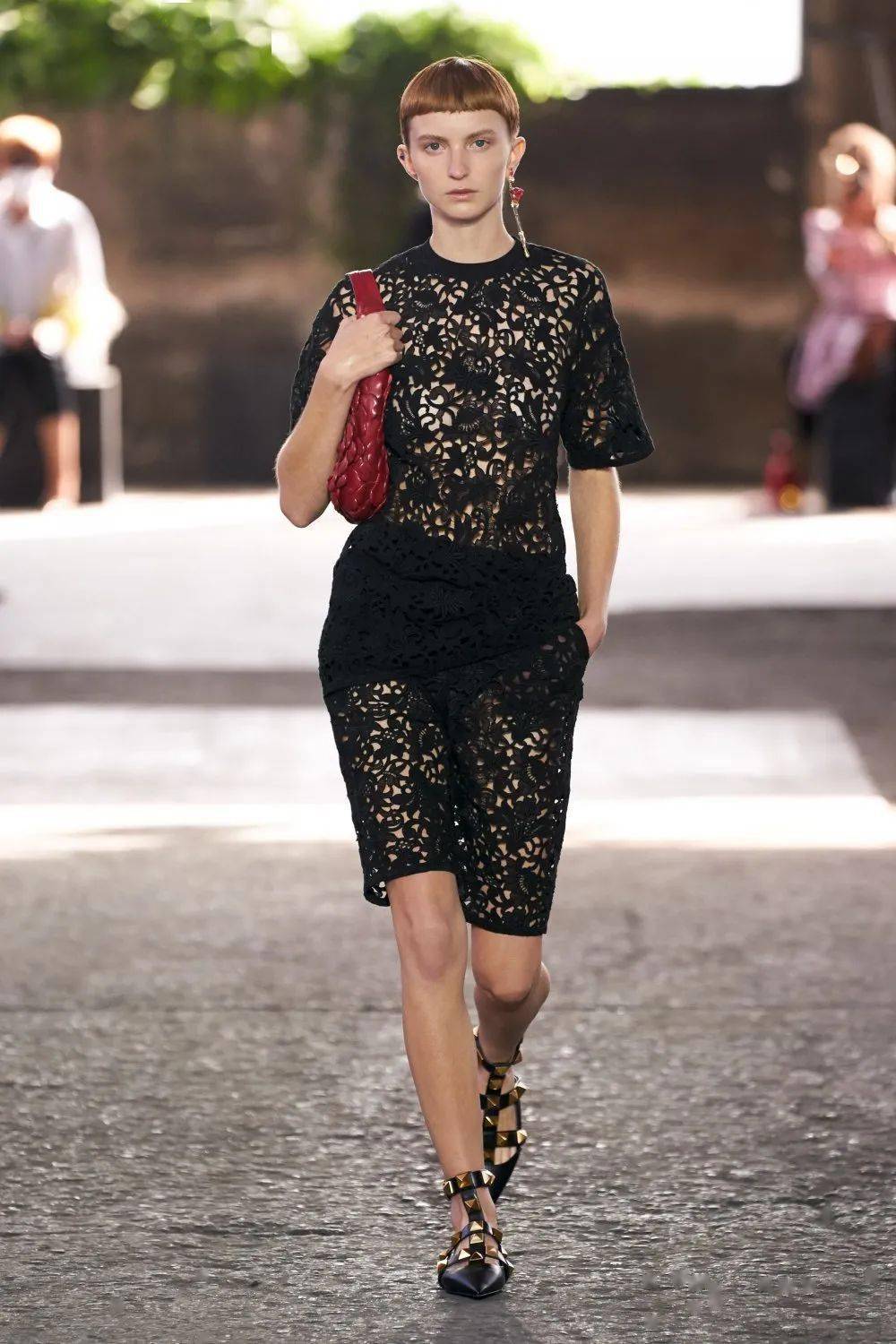valentino2021春夏高级成衣时装发布秀