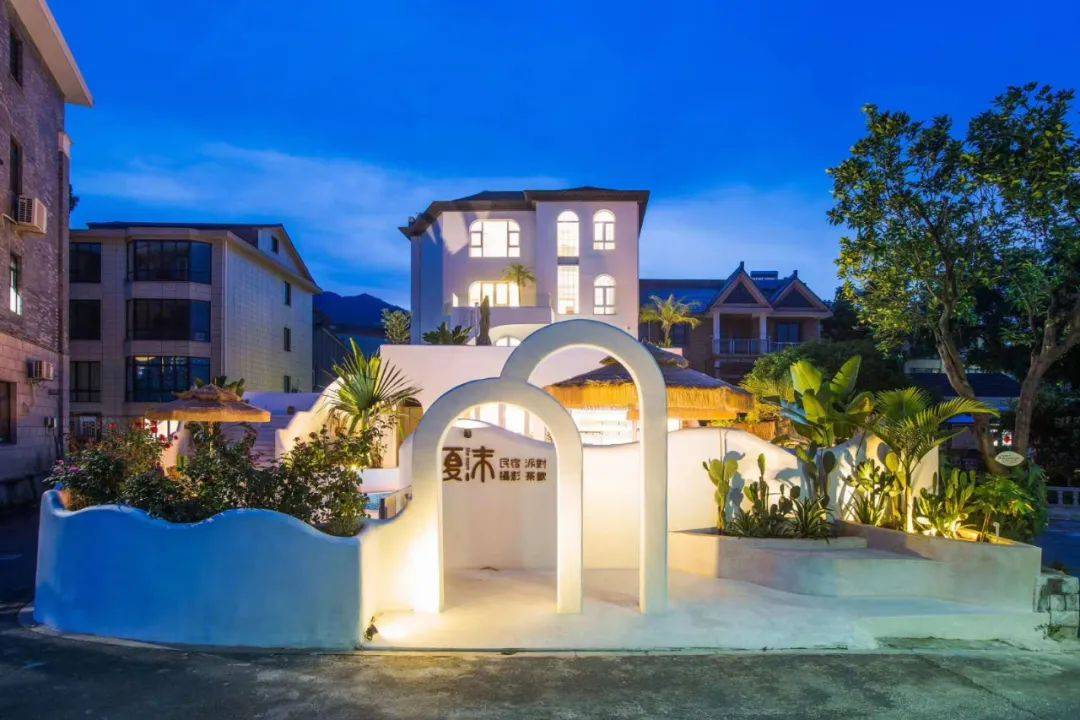 不回家过年的你不如来龙坞茶镇开启民宿之旅吧