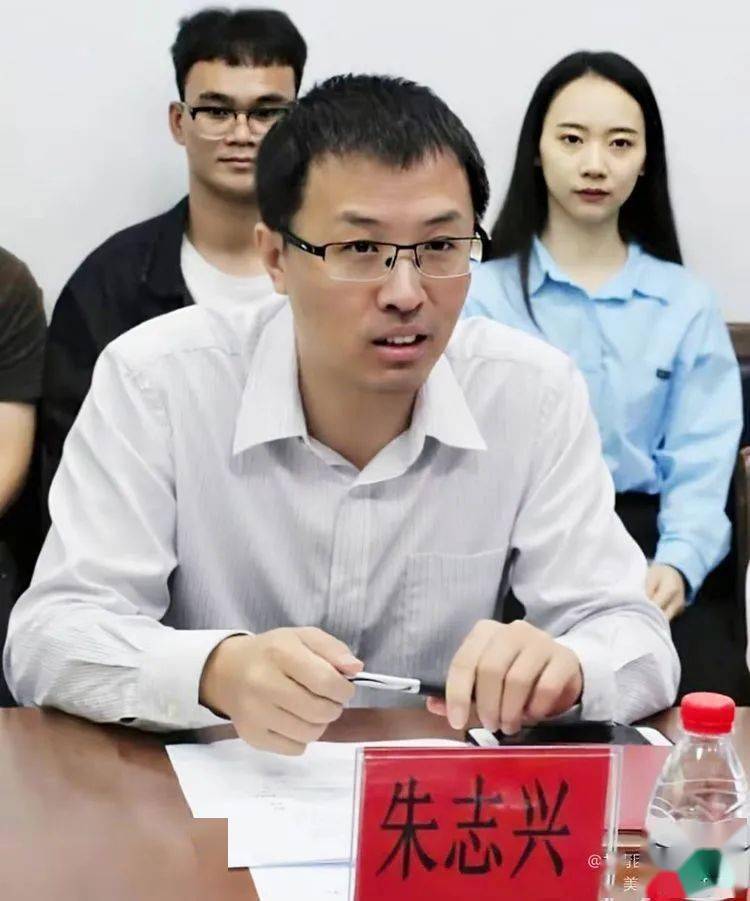 三亚市召开2021年度中西部计划志愿者新春慰问座谈会