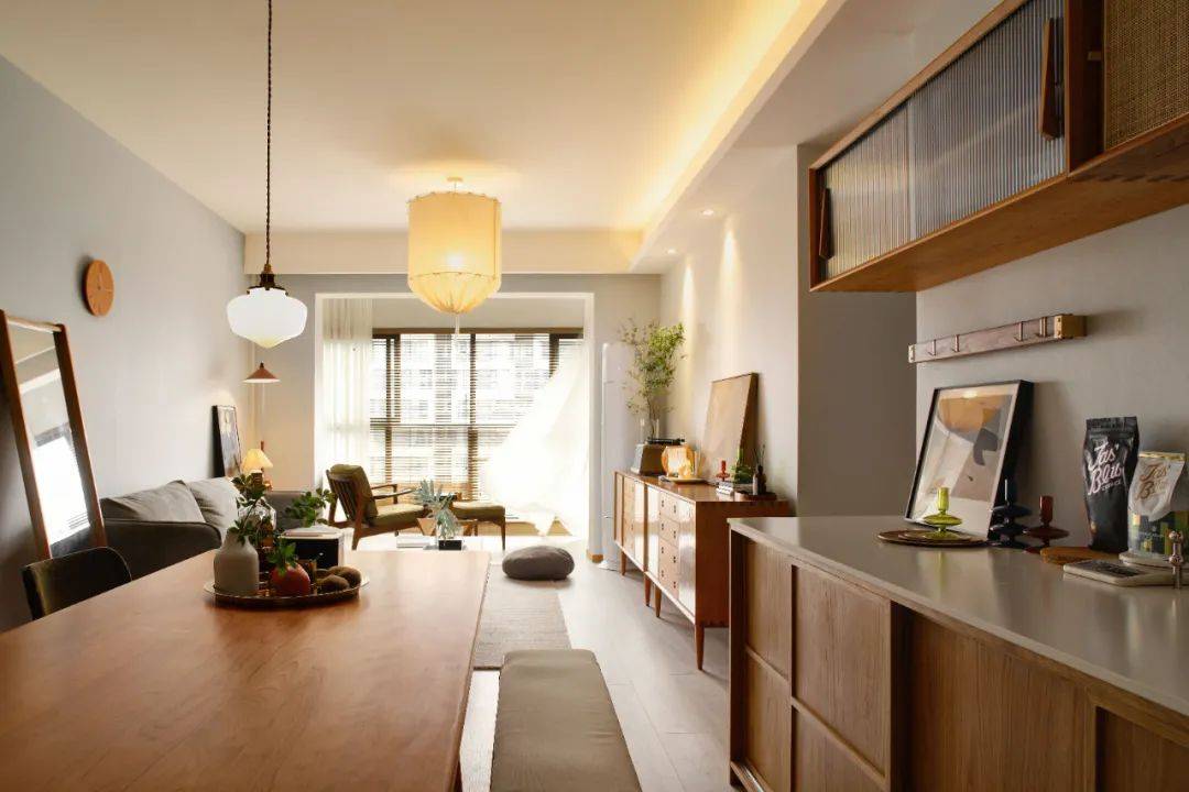 99㎡舒适两人居舍弃一间房get衣帽间独立工作区