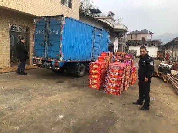 仁化3人非法储存燃放烟花爆竹被罚春节临近禁燃烟花爆竹须牢记