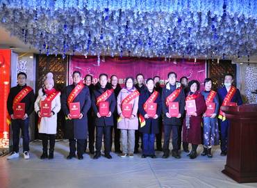桐城2021人口有多少_桐城有什么好玩的地方(2)