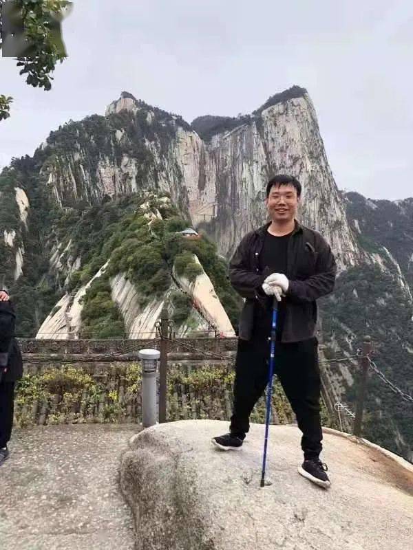 红梅主播众里寻你五致2020年最美孝心少年║张剑龙