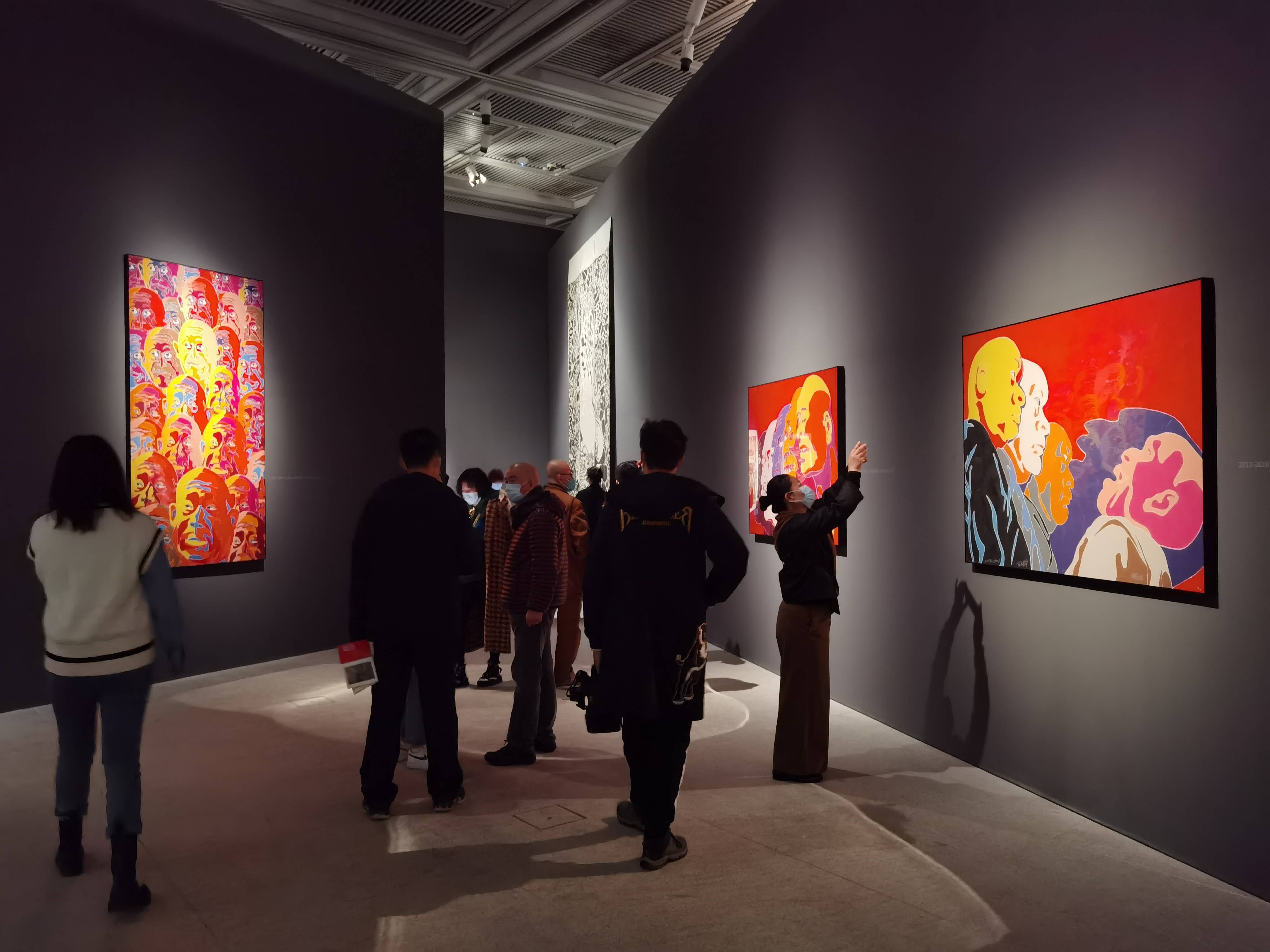 方力钧版画作品在湖南省博物馆跨年展出