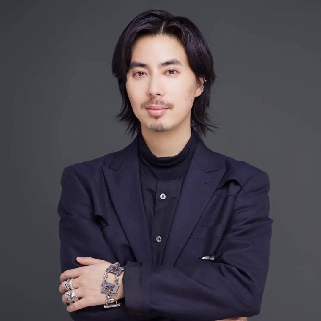 王功新,杨振中,尹秀珍15位艺术家 构成了"2020 "的阵容.