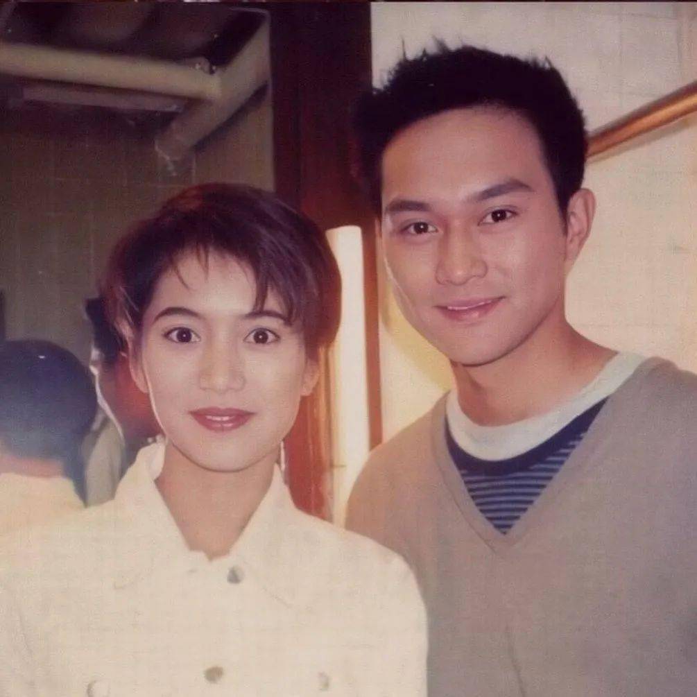 玉女掌门人,周慧敏90年代男人的梦中情人张敏她的美英气十足以美貌