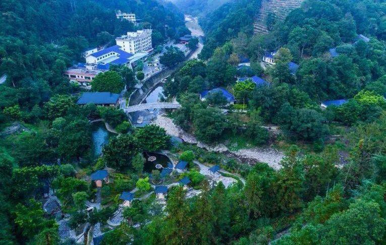 阳山天泉温泉度假村图片