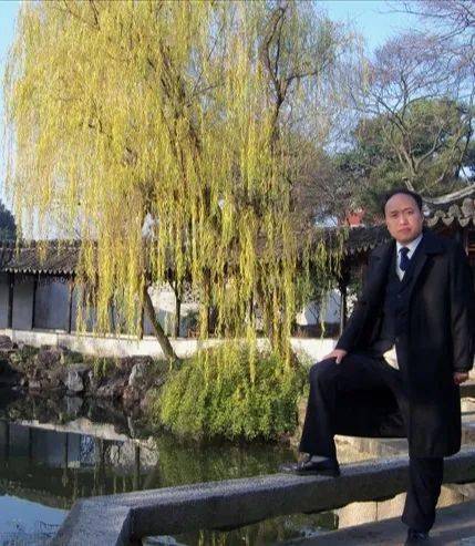 作者简介吴胜才,笔名寒山.贵州黄平人.