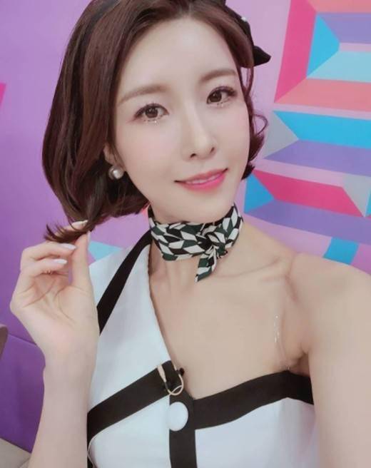 韩国女歌手金达莱承认参与校园暴力将退出misstrot2