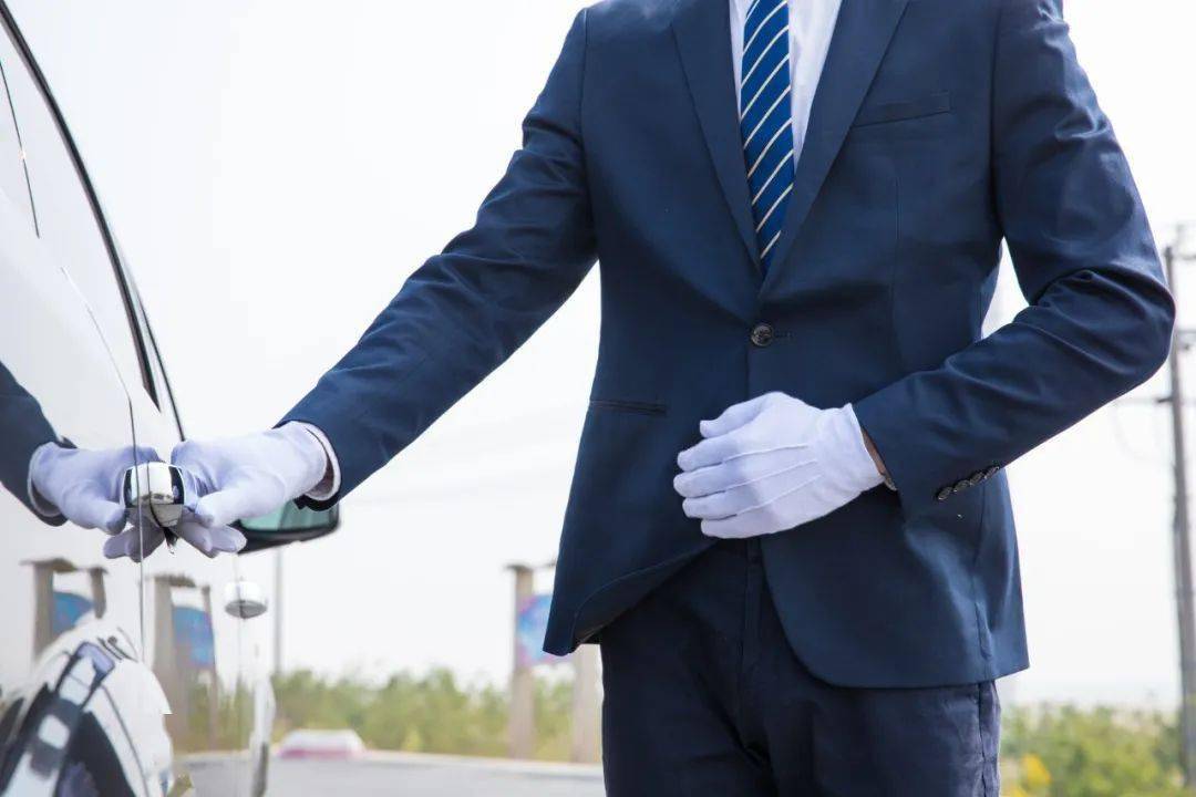 接到凌晨预约单,司机这样做…看完感动哭了!