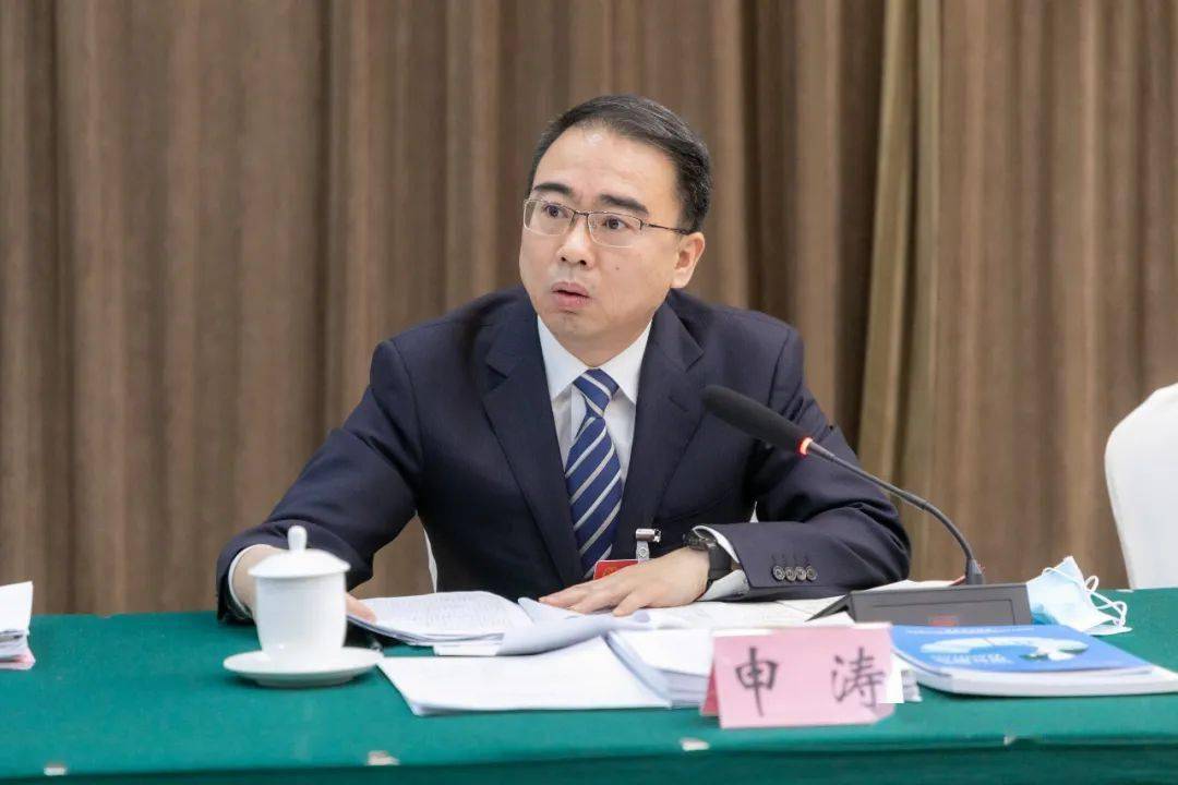 张敬超表示,《报告》方向把得牢,脚步走得稳,目标定得准,进一步增强了