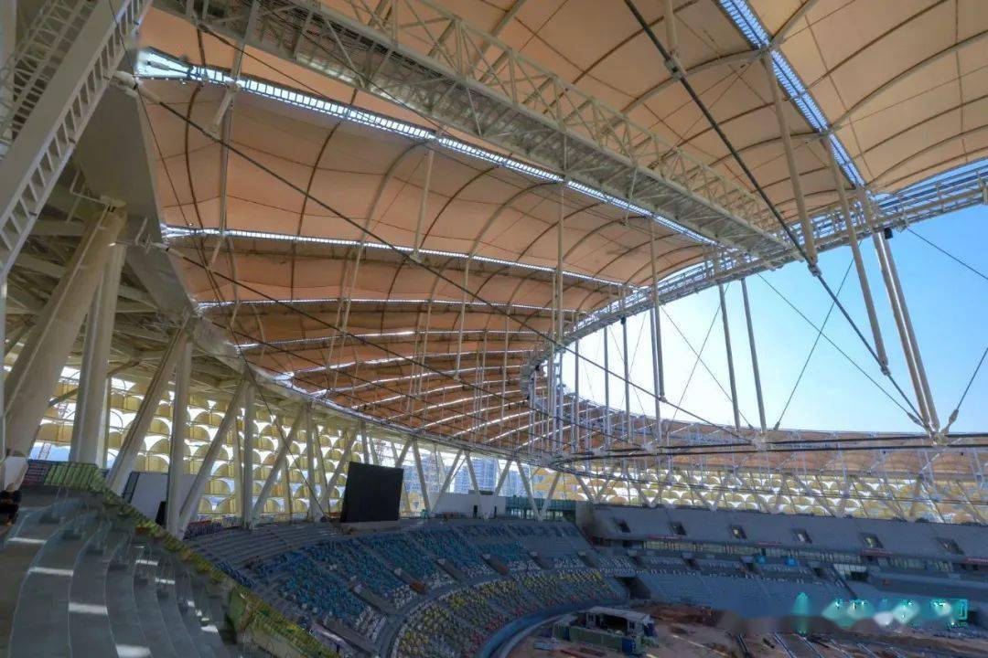 结构三亚体育场屋面系统完工钢索膜结构