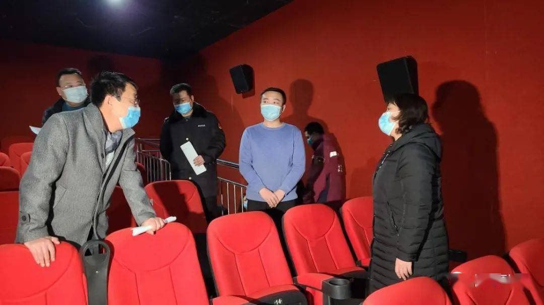 县市场监督管理局及博野镇行政执法大队等部门执法人员到恒源影院