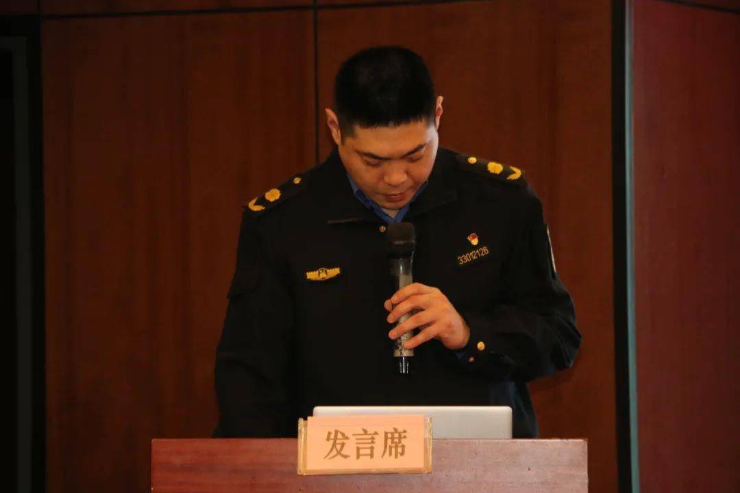 惟有奋斗功崇惟志,业广惟勤2021年站在全新的历史方位,上城区城管局将