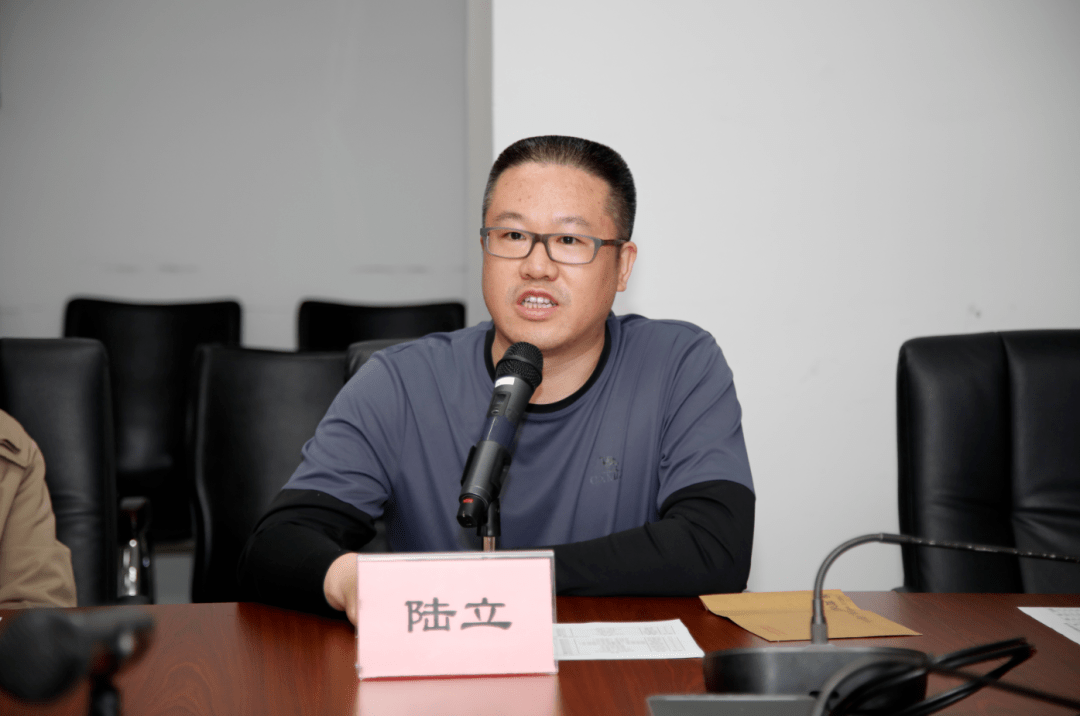 2021年2月2日上午,我院召开师生代表新春慰问座谈会,李汉荣书记