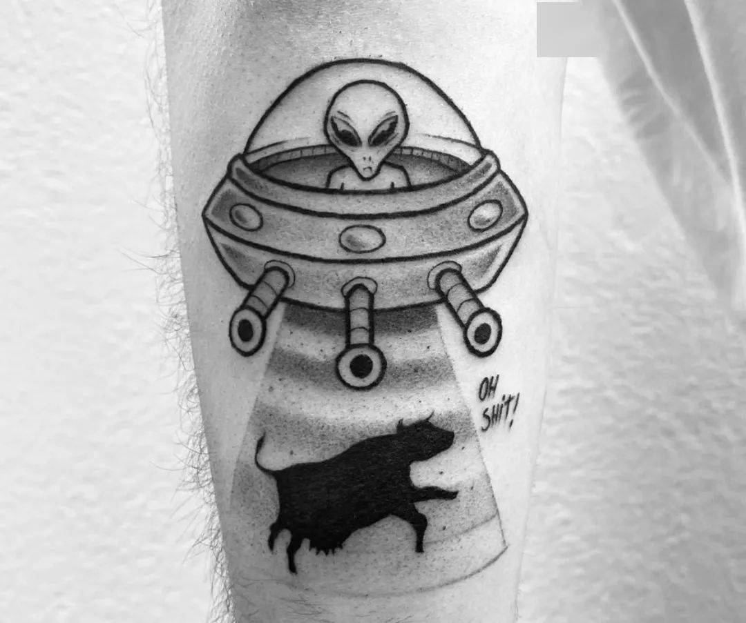 来自地外的不明飞行物ufo纹身